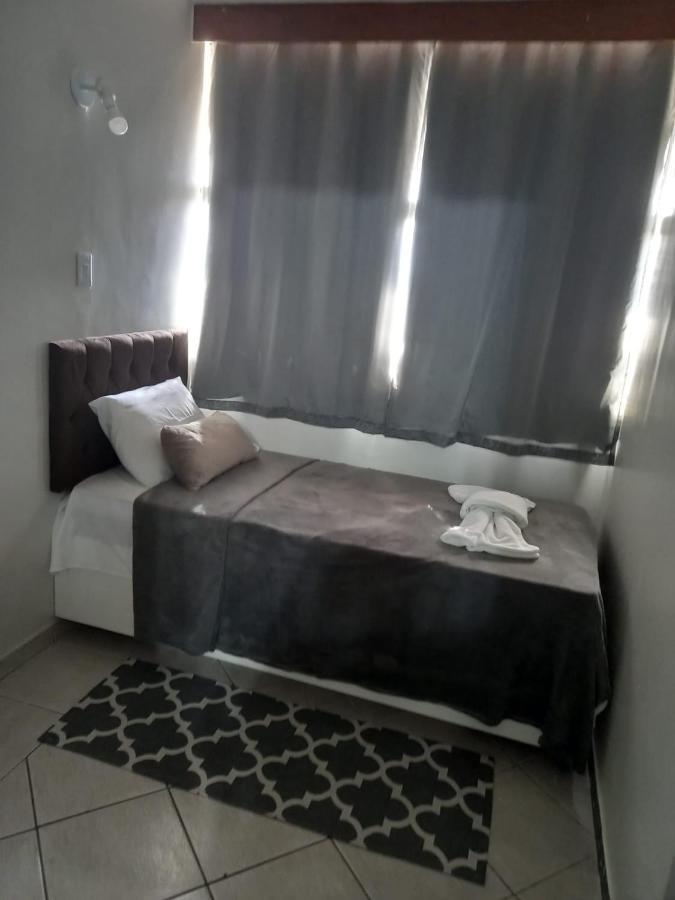 Apartamento 1010 *