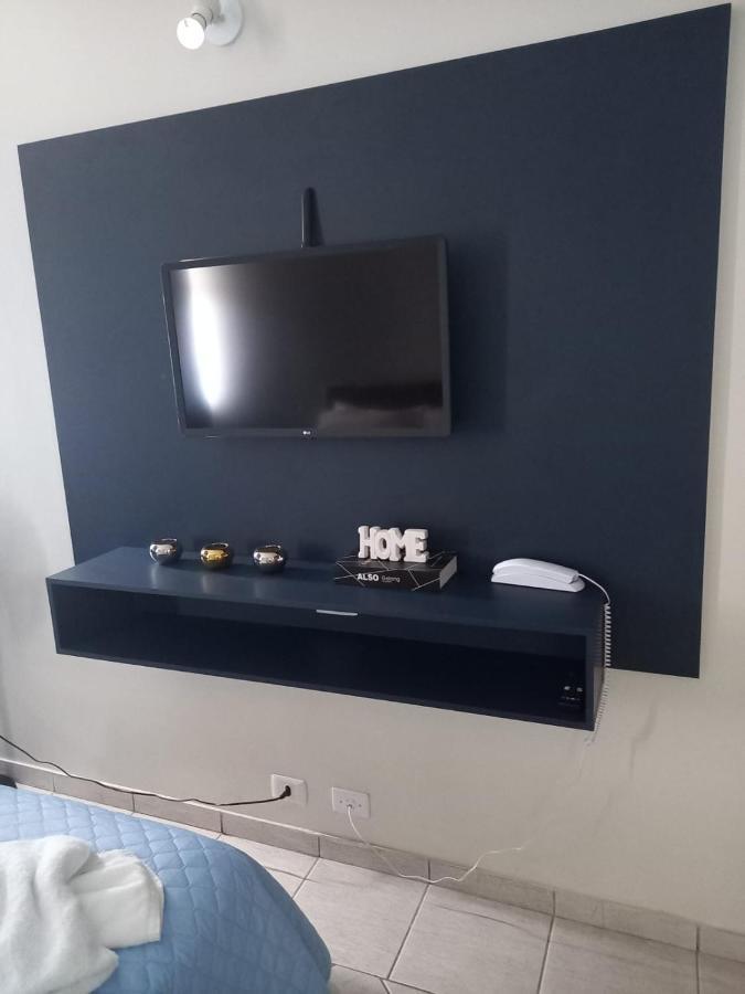Apartamento 1010 *